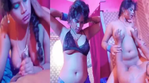 Indian Girl Amesha Foreplay - Romance & Fucked