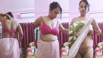 Bengali Boudi Show Hot Boobs