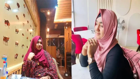 Hijabi Beautiful GF Showing her boobs