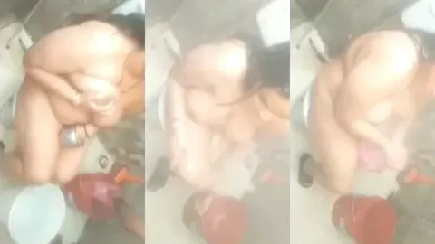 Desi Bhabhi Naked Bath Time Standing Doggy Sex Video MMS