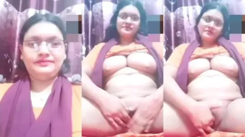 Horny Desi Bhabhi Finger Fucks Her Hairy Wet Pussy On Cam Video MMS