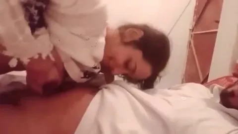 Islamabad desi couple ka viral bedroom sex tape dekho