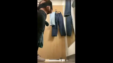 Bangladeshi Babe Tries Clothes in Hotel Room Video