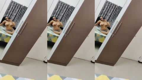 Horny College Babe Indian Showing Update 2