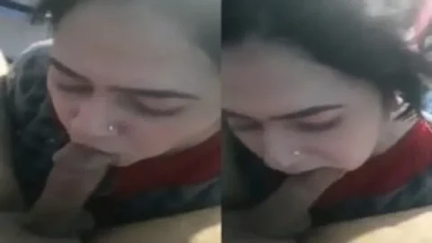 Beautiful Pakistani sex girl viral sucking dick Desi Porn MMS