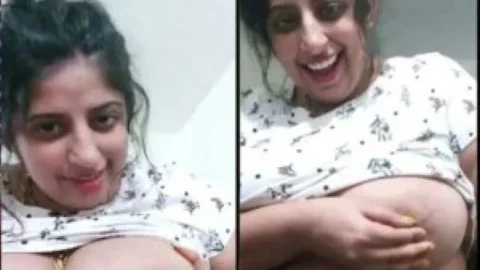 Beautiful milk tanker Bhabhi showing her big melons Desi Porn MMS