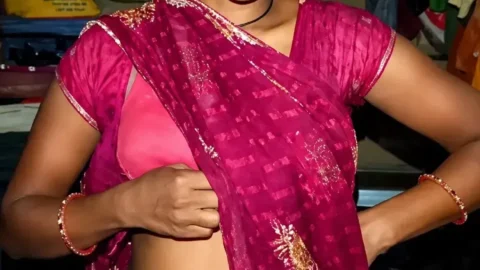 Village Bhabhi Live on Cam Showing Off Her Desi Boobs for Everyone Part 1 Video MMS