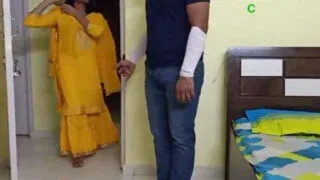 Desi gaon ki ladki ka chhupa romance rishtedar ke saath MMS Porn