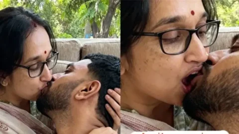 Desi milfs secret Oyo room blowjob affair leaked hot MMS Porn
