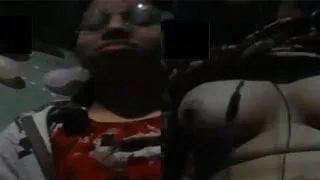 Desi virgin ladki ka video call pe secret boobs show MMS Porn