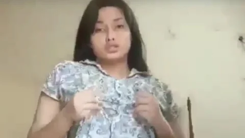 Hot college girl showing her nude videos HD Porn