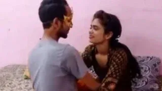 Desi gaon ki gori chhoti sexy bhabhi ka private cam sex MMS Porn