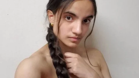 Sexy baby show nude Desi Porn MMS
