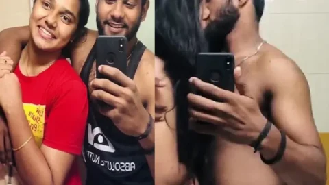 Girlfriend dressed and undressed kissing videos with lover Desi Porn MMS