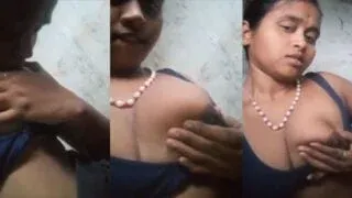 Desi village girl secretly flaunts hot private romance on cam MMS Porn