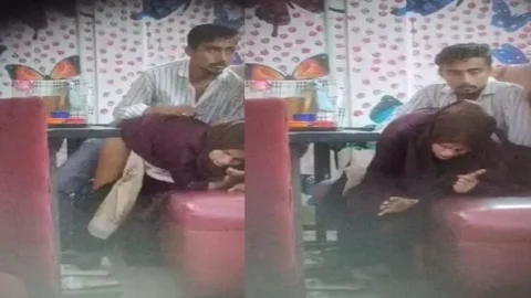 Hijab Lady In Restaurant Having Viral Sex Caught By Voyeur Desi Porn MMS