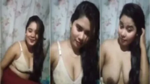 Adorable Bengali girl showing her boobies Desi Porn MMS
