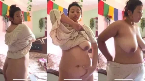 Desi Girl's Massive Boobs Jiggle in Leaked Nude Tease Video Video MMS