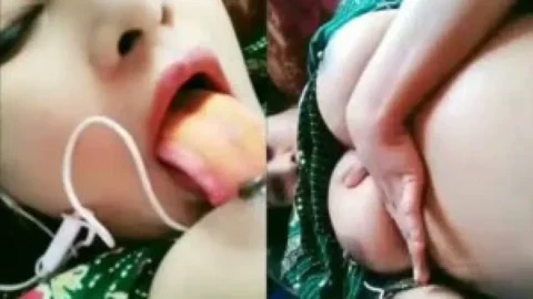 Bangladeshi beautiful girl licking her own nipples Desi Porn MMS