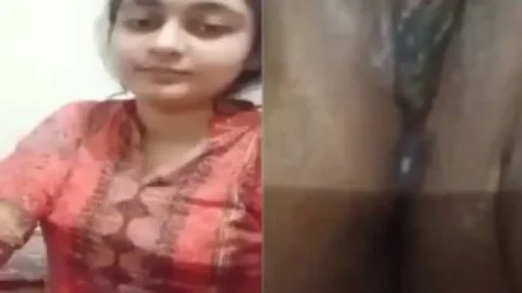 Pakistani girl nude pussy rubbing viral Desi Porn MMS