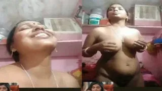 Bhojpuri biwi ka video call pe garam chudai ka maza MMS Porn