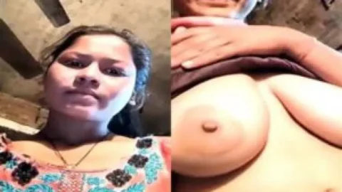 Cute Desi village girl shows her big boobs Desi Porn MMS