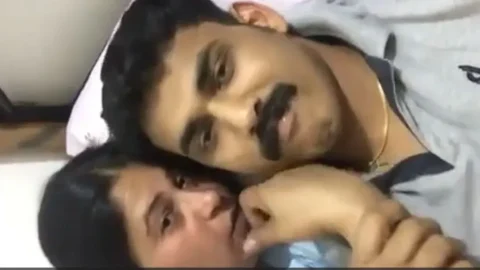 Tamil Housewife Having Affair With Neighbour Desi Porn MMS