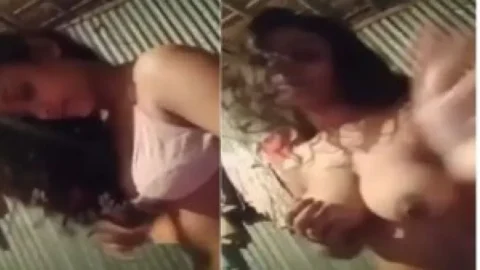 Desi Village Girl Horny Pussy Fingering Desi Porn MMS