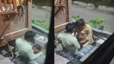 Roadside Romance And Sex Caught By Employee Viral Clip Desi Porn MMS