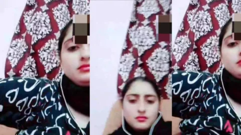 Beautiful Pakistani gf show her boobies pusssy in video calling leaked video Desi Porn MMS