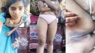 Desi village girls secret hot cam show with no hair down there MMS Porn