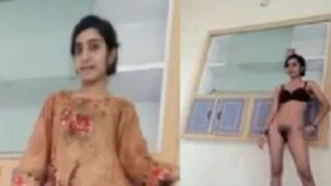 Slim girl naked pussy and ass showing in nude Desi Porn MMS