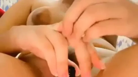 Desi gf fingering herself HD Porn