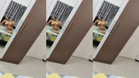 Horny College Babe Indian Showing Update HD Porn