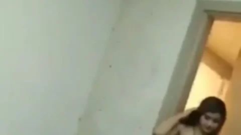 Sexy girl change clothes HD Porn