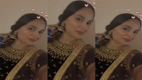 Horny Indian Wife Showing Asshole Fingering Desi Porn MMS