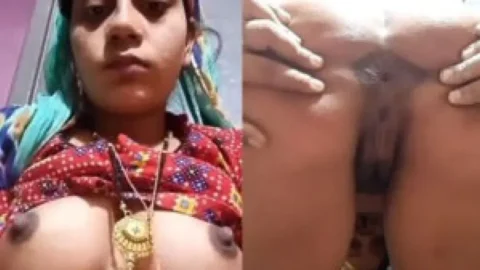 Dehati Desi Bhabhi pussy show on live cam Desi Porn MMS