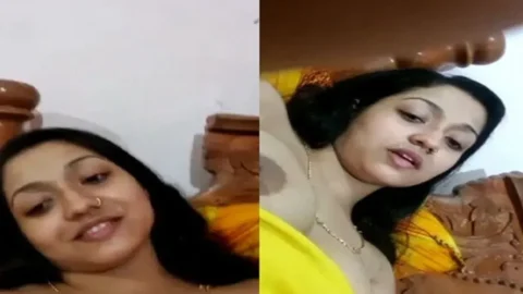 Smiling girlfriend nude viral video call sex Desi Porn MMS