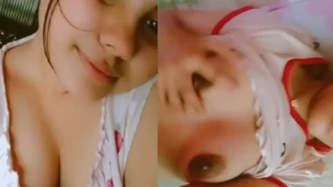 Cute Girlfriend Selfie Video Showing Boobs And Pussy Desi Porn MMS