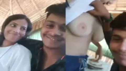Cute girlfriend viral boobs show in restaurant Desi Porn MMS