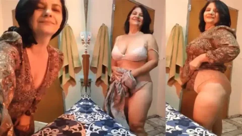 Desi auntys private asshole play in hidden hot moments MMS Porn