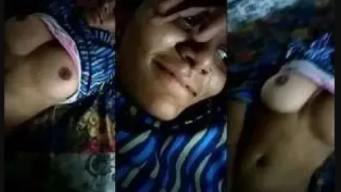 Gaon Ki Ladki Ne Dardbhari Chudwayi Karwayi Bf Se Desi Porn MMS